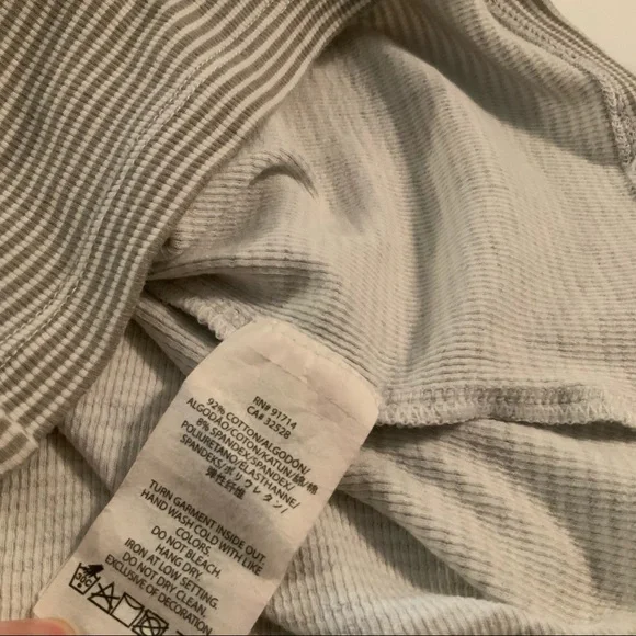 ARMANI EXCHANGE SEQUIN TANK  SZ MED - Picture 5 of 13